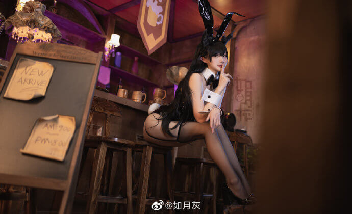 【COS】碧蓝航线 奥古斯特（10套/9位）