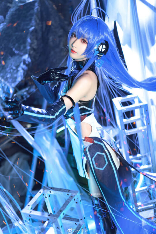 【COS】碧蓝航线 海伦娜·META(1套/1位)-颠倒Reverse